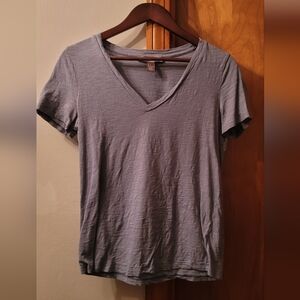 Forever 21 Short Sleeve V-Neck Top - Pewter Gray